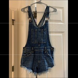 We The Free Shorts Overalls Size 25